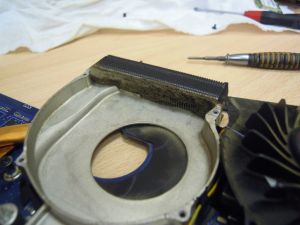 Чистка и ремонт системы охлаждения ноутбука